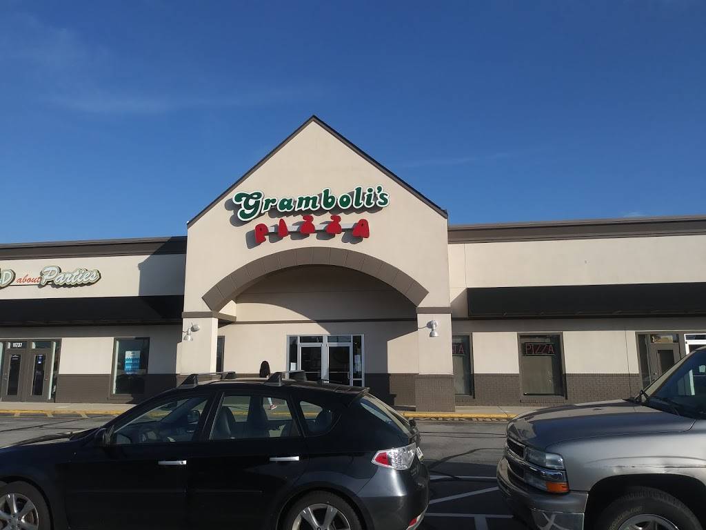 Grambolis Pizza | restaurant | 11733 Pendleton Pike, Indianapolis, IN 46236, USA | 3178234466 OR +1 317-823-4466