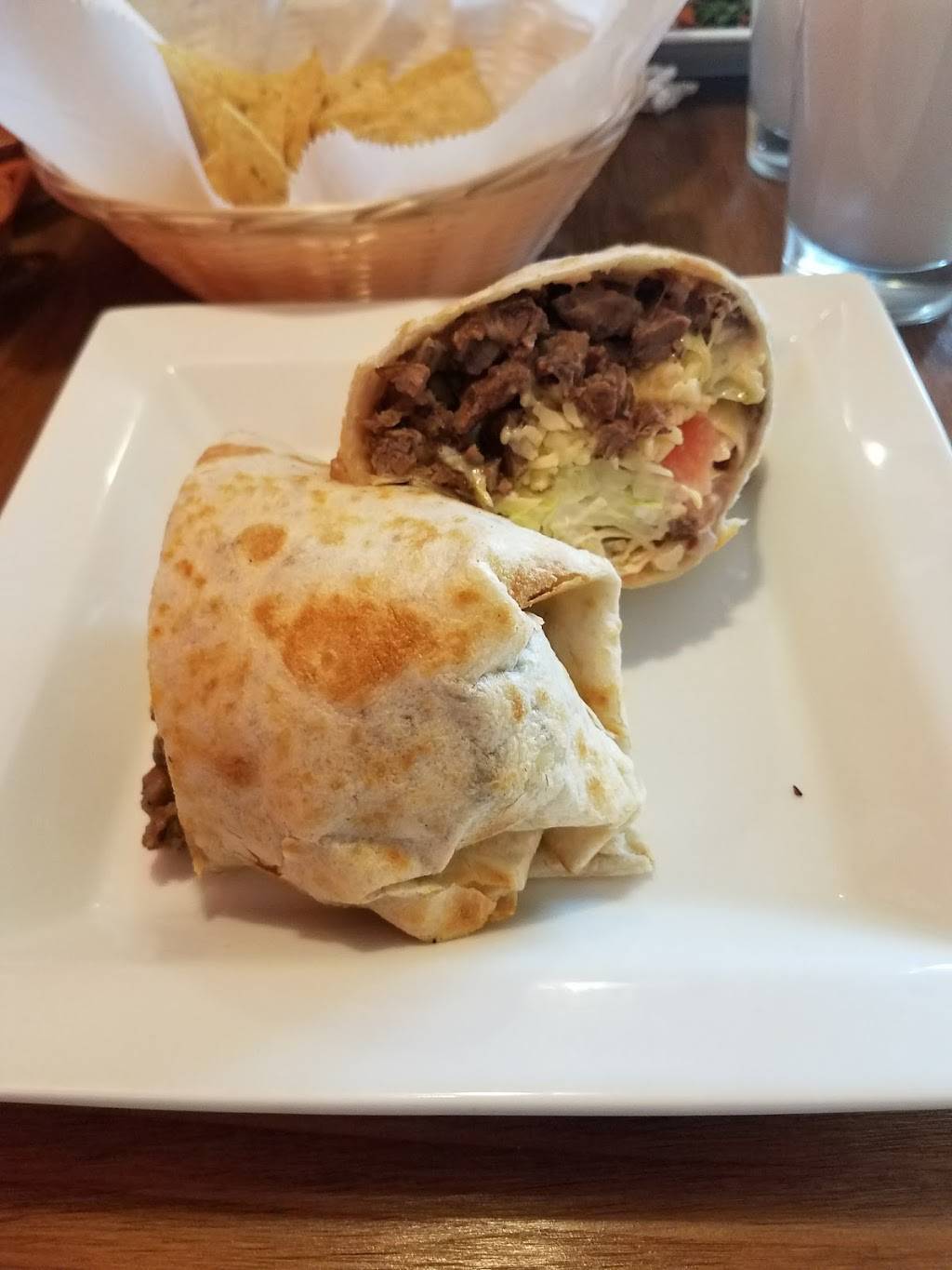 El Potosino Grill | restaurant | 624 N Ashland Ave, Chicago, IL 60622, USA | 3122852711 OR +1 312-285-2711