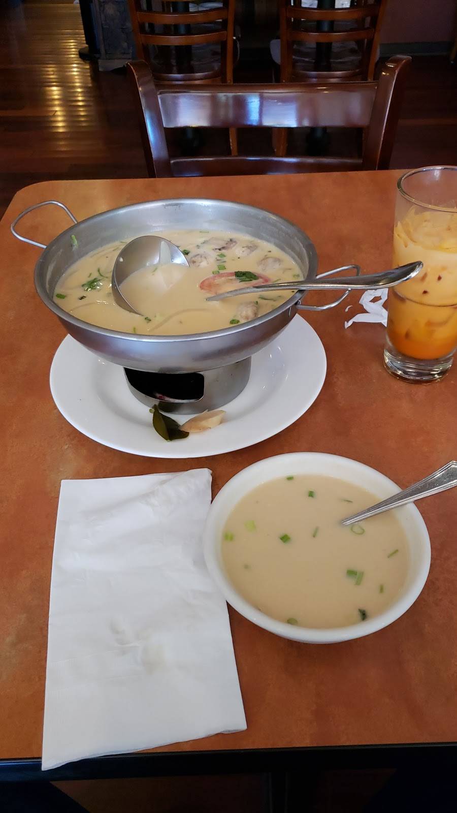 Kao Sarn Thai Cuisine | restaurant | 130 Washington Ave, Richmond, CA 94801, USA | 5102338585 OR +1 510-233-8585