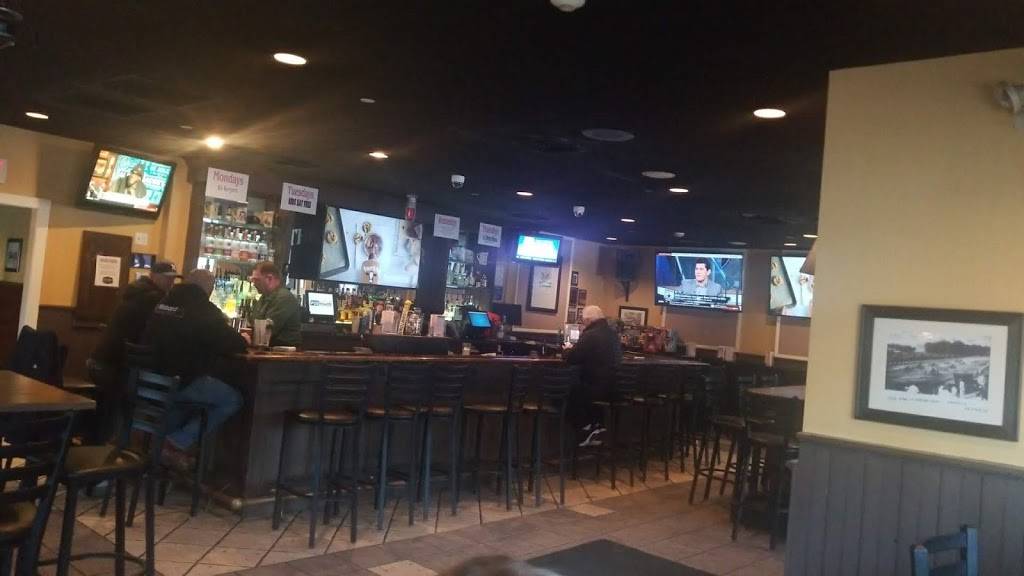 The Village Manor | restaurant | 427 Sprague St, Dedham, MA 02026, USA | 7814079191 OR +1 781-407-9191