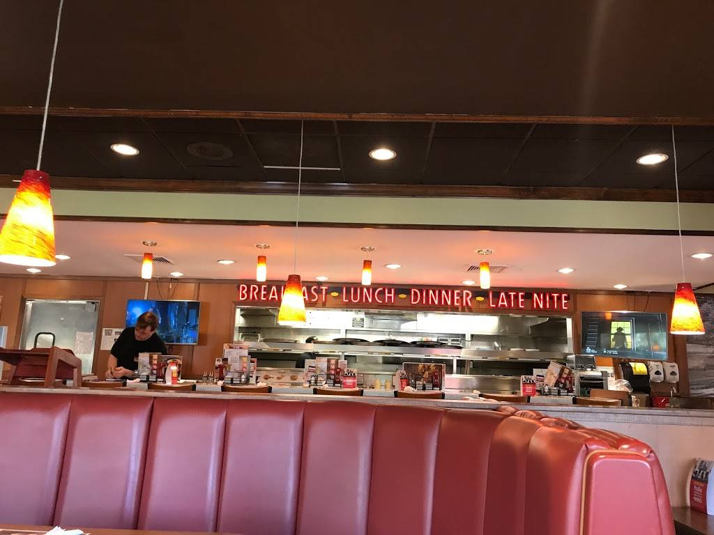 Dennys | restaurant | 1328 St Augustine Rd, Valdosta, GA 31602, USA | 2292539388 OR +1 229-253-9388