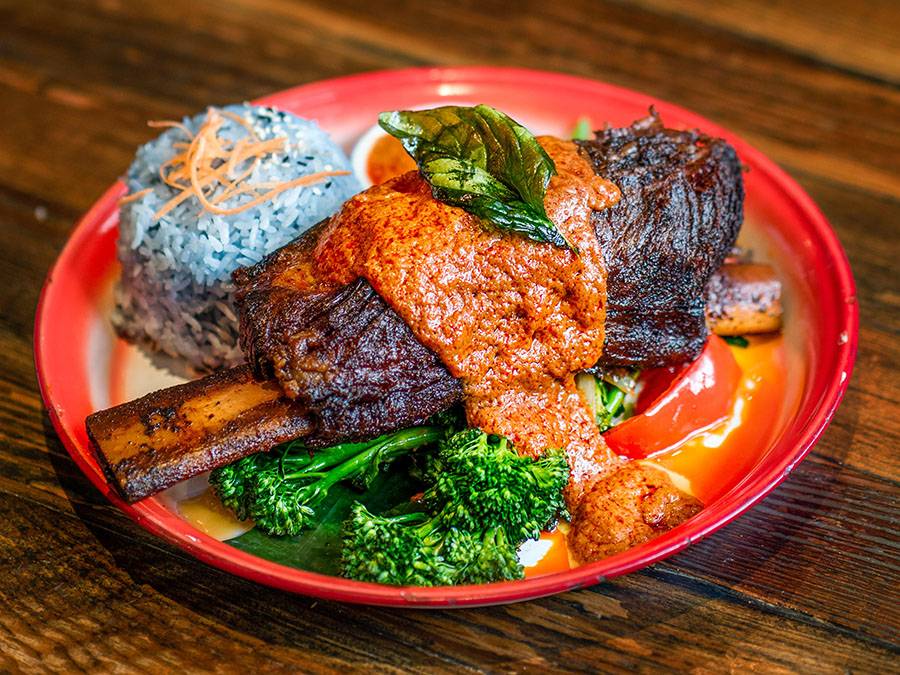 Farmhouse Kitchen Thai Cuisine | restaurant | 1165 Merrill St, Menlo Park, CA 94025, USA | 6506657935 OR +1 650-665-7935