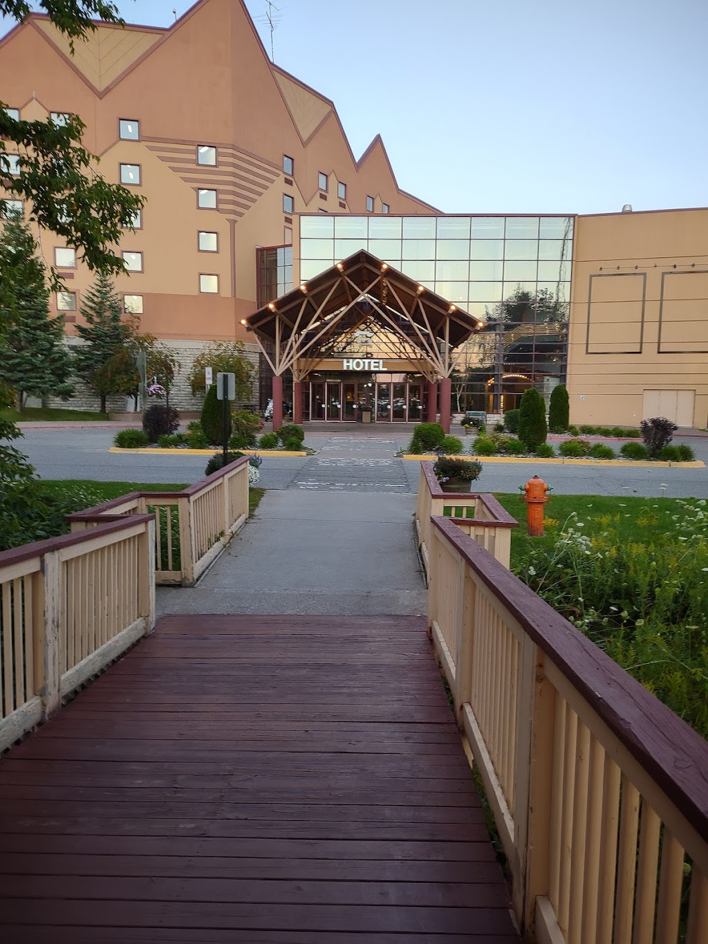 Kewadin Casinos – Sault Ste. Marie | restaurant | 2186 Shunk Rd, Sault Ste. Marie, MI 49783, USA | 8005392346 OR +1 800-539-2346