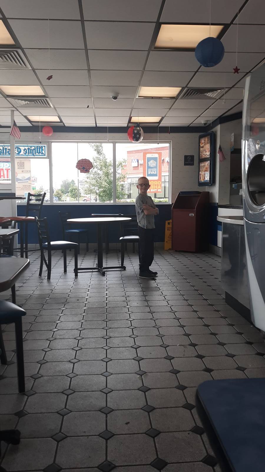 White Castle | restaurant | 1905 Richardson Rd, Arnold, MO 63010, USA | 6364647240 OR +1 636-464-7240