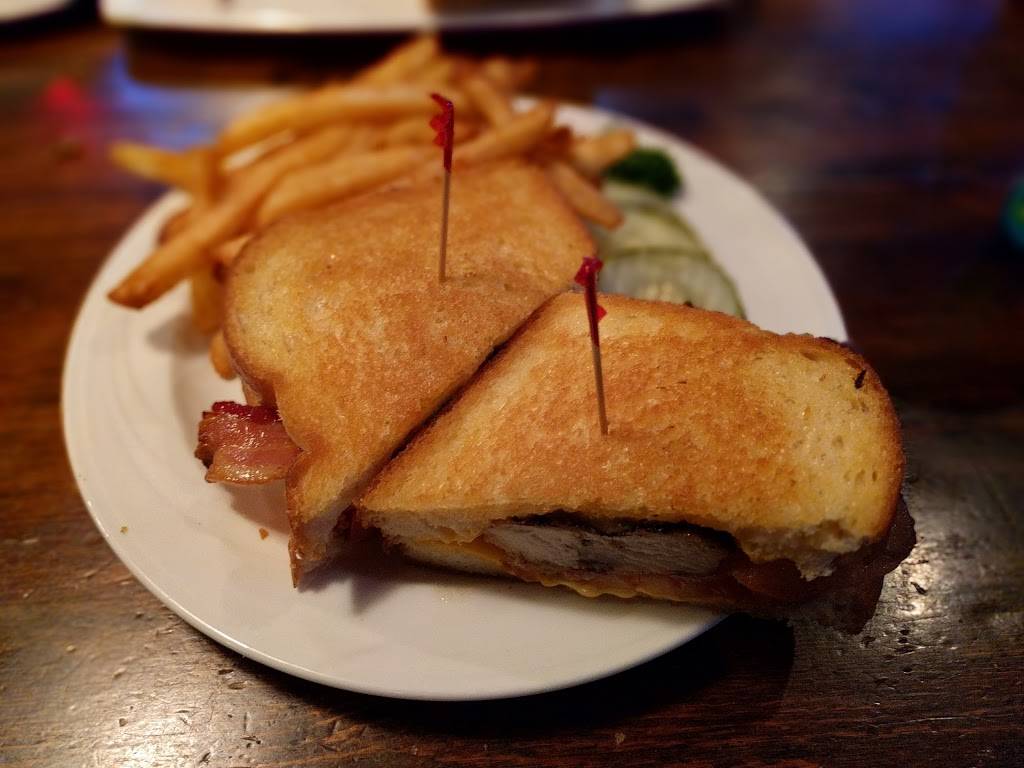 Trysting Place Pub | restaurant | N71W12980 Appleton Ave, Menomonee Falls, WI 53051, USA | 2622554110 OR +1 262-255-4110