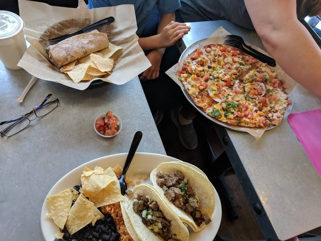 Sharkys Woodfired Mexican Grill | restaurant | 265 N Moorpark Rd A, Thousand Oaks, CA 91360, USA | 8053717978 OR +1 805-371-7978