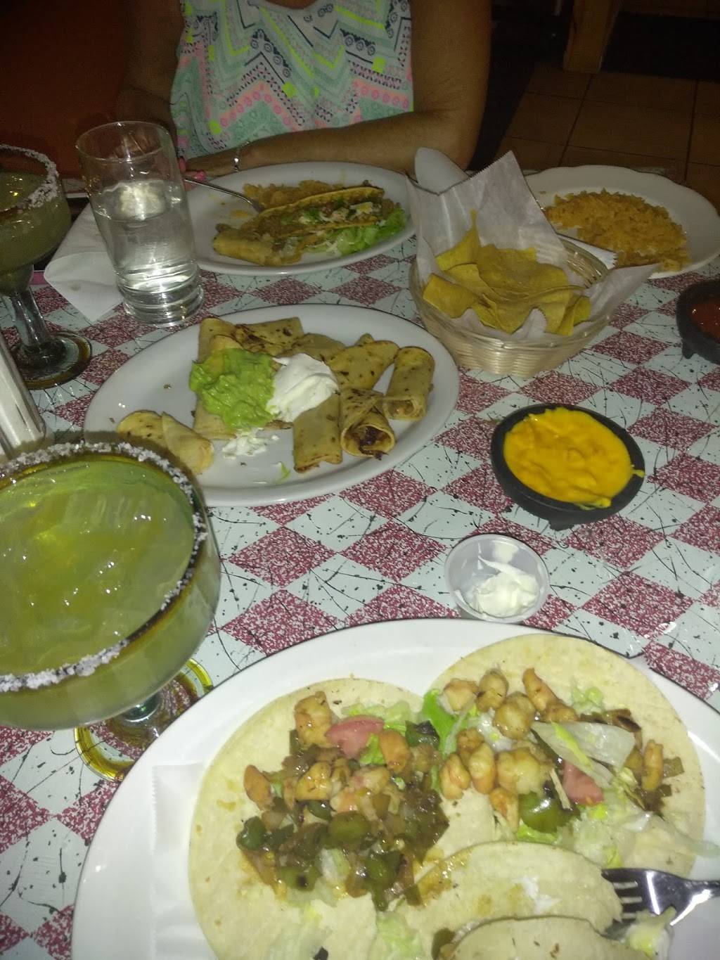 Los Amigos | restaurant | 181 E Agate Ave, Granby, CO 80446, USA | 9708878932 OR +1 970-887-8932