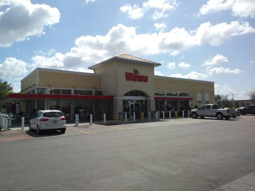 Wawa | cafe | 2507 N John Young Pkwy, Orlando, FL 32804, USA | 4075788574 OR +1 407-578-8574