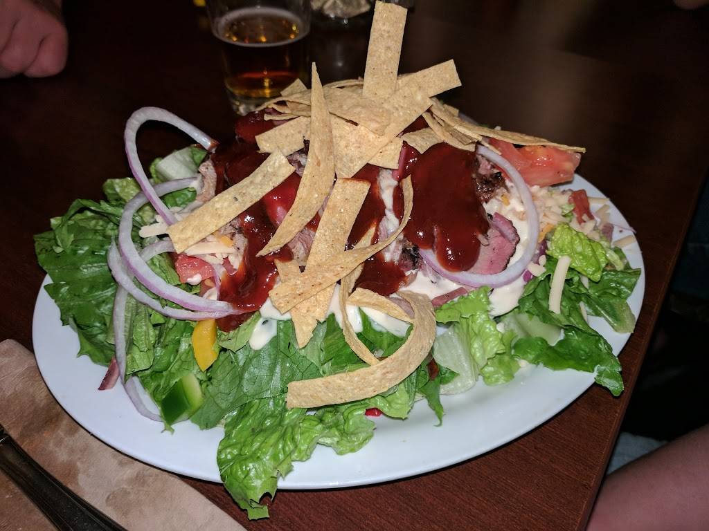 Brockberry Food 2 Go & Suites | cafe | 64 King St E, Brockville, ON K6V 1B3, Canada | 6134982829 OR +1 613-498-2829