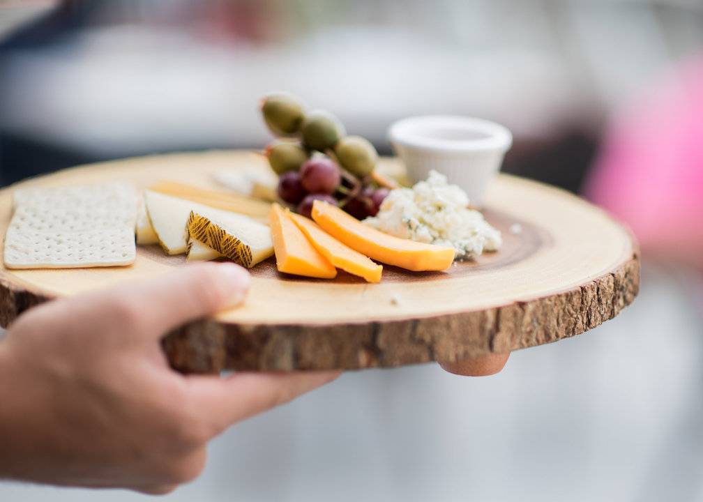 Current Kitchen & Cocktails | restaurant | 7815 US-80, Savannah, GA 31410, USA | 9128982221 OR +1 912-898-2221