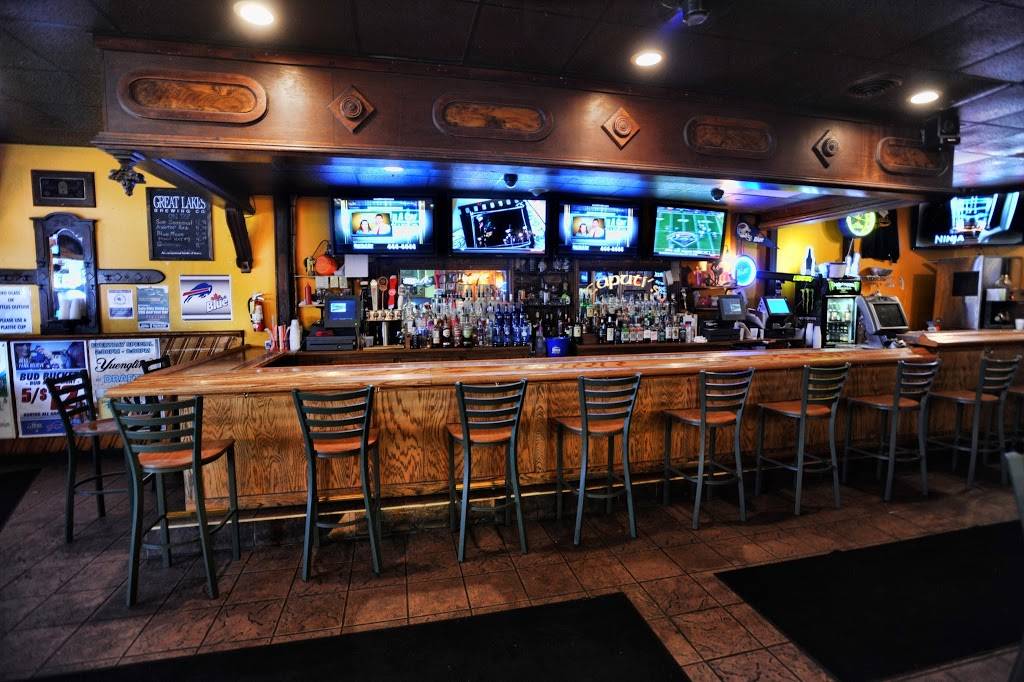 Caputis Sheridan Pub | restaurant | 2351 Sheridan Dr, Tonawanda, NY 14150, USA | 7168369758 OR +1 716-836-9758
