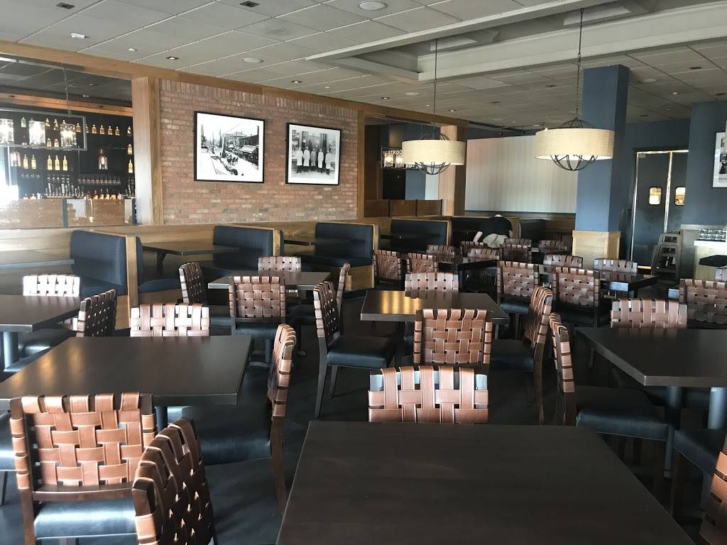 The LOCAL Kitchen & Drinks Waltham | restaurant | 99 3rd Ave Unit 3, Waltham, MA 02451, USA | 7817018351 OR +1 781-701-8351