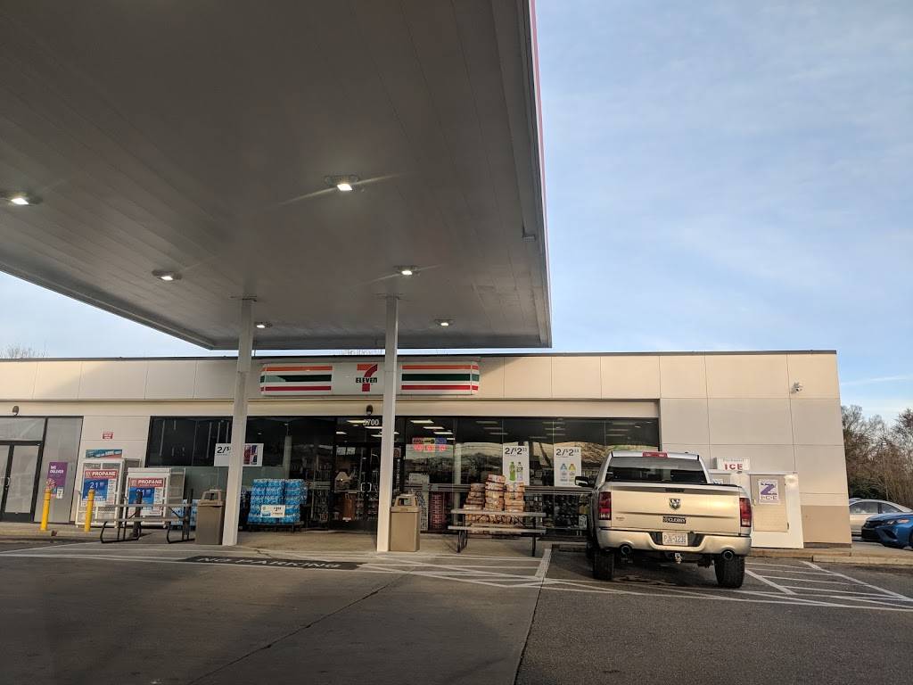 Exxon | restaurant | 3700 Concord Pkwy S, Concord, NC 28027, USA | 7047921072 OR +1 704-792-1072