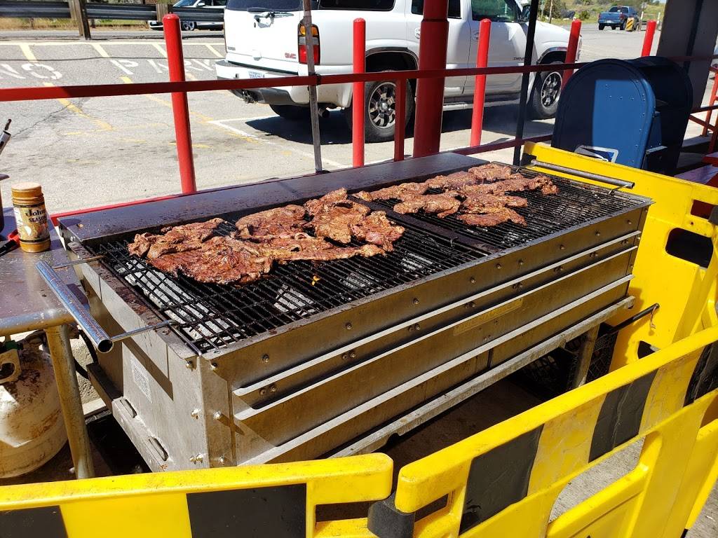 Lake Mathews Market | restaurant | 17679 Cajalco Rd, Perris, CA 92570, USA | 9517802899 OR +1 951-780-2899