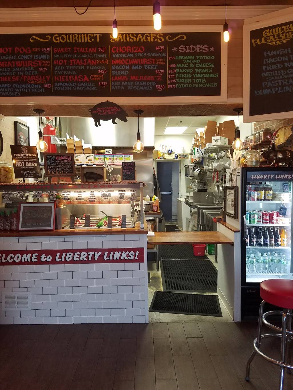 Liberty Links | restaurant | 154 Atlantic Ave, Freeport, NY 11520, USA | 5164425601 OR +1 516-442-5601