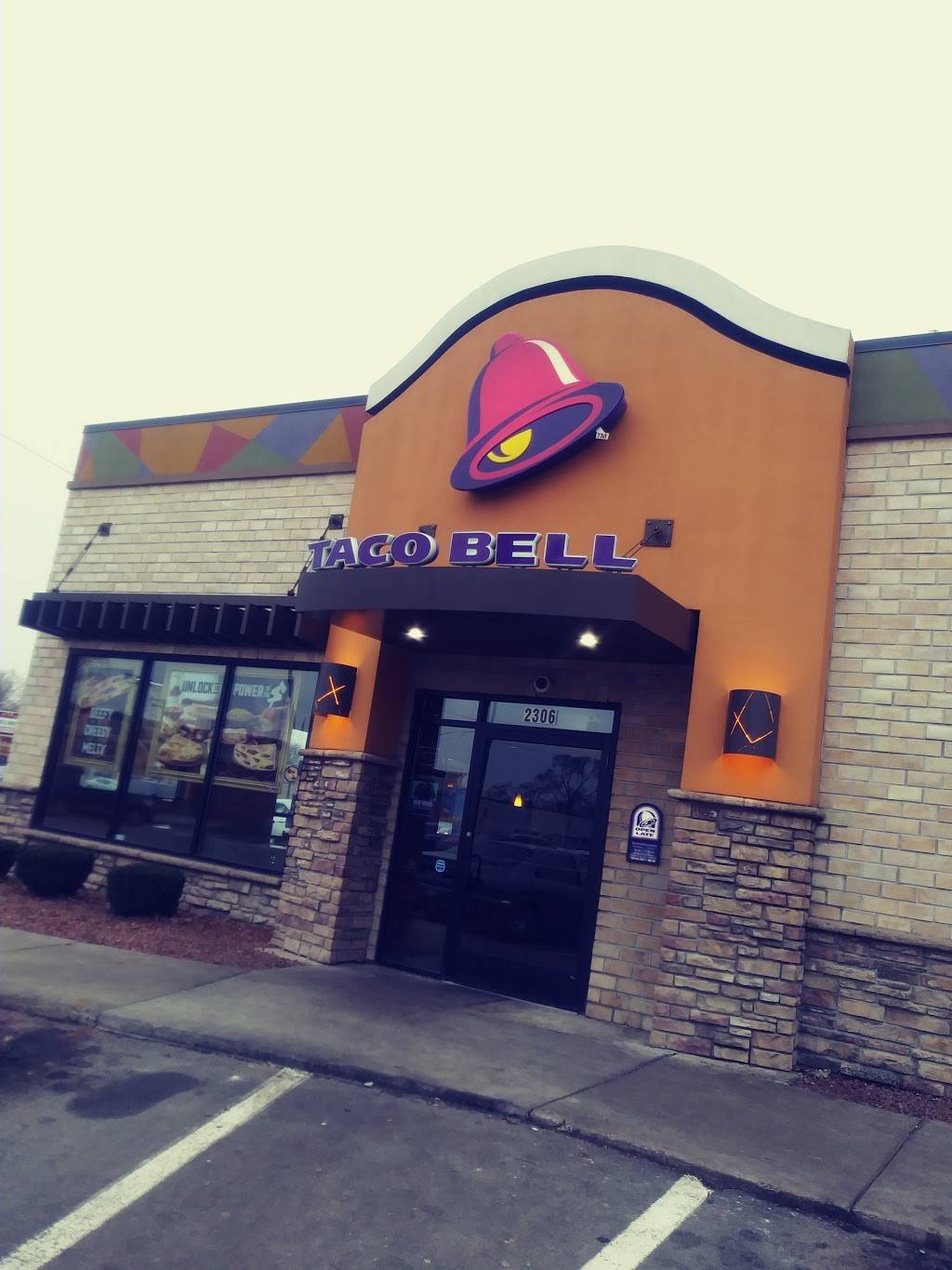 Taco Bell | meal takeaway | 2306 Dix Hwy, Lincoln Park, MI 48146, USA | 3139284254 OR +1 313-928-4254