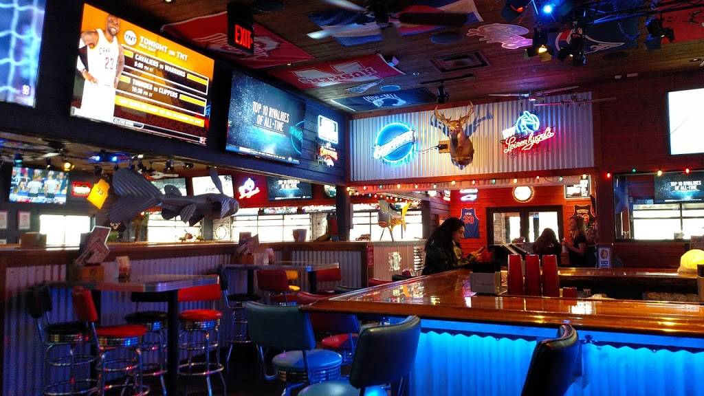 Bubbas 33 | restaurant | 5807 Constitution Ave, Colorado Springs, CO 80915, USA | 7195761223 OR +1 719-576-1223