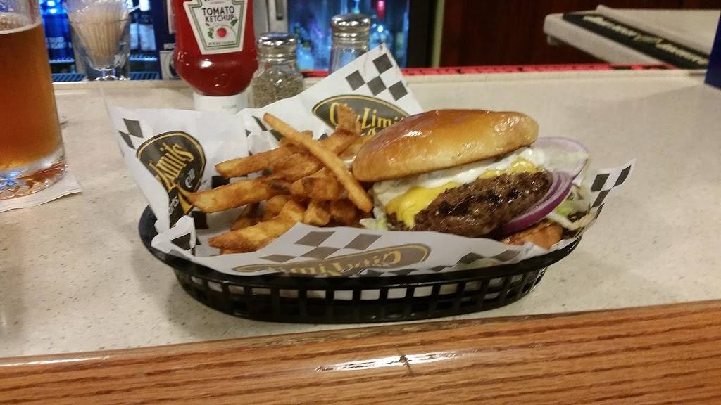 City Limits East | restaurant | 2120 E Saginaw Hwy, East Lansing, MI 48823, USA | 5173377000 OR +1 517-337-7000