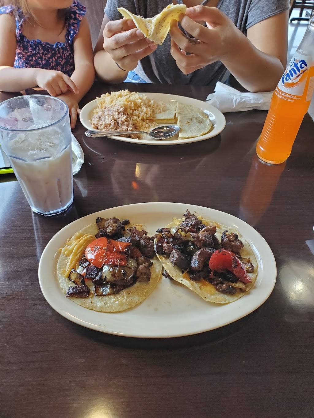 La Parrilla Mission Taqueria | restaurant | 7372 Mission Boulevard Suite 104, Riverside, CA 92509, USA | 9513767278 OR +1 951-376-7278