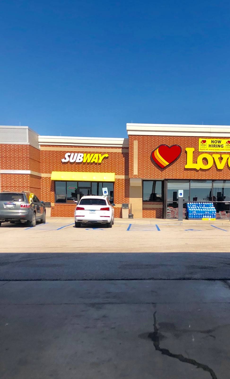 Subway | restaurant | 9191 IL-140, Hamel, IL 62046, USA | 6186332883 OR +1 618-633-2883