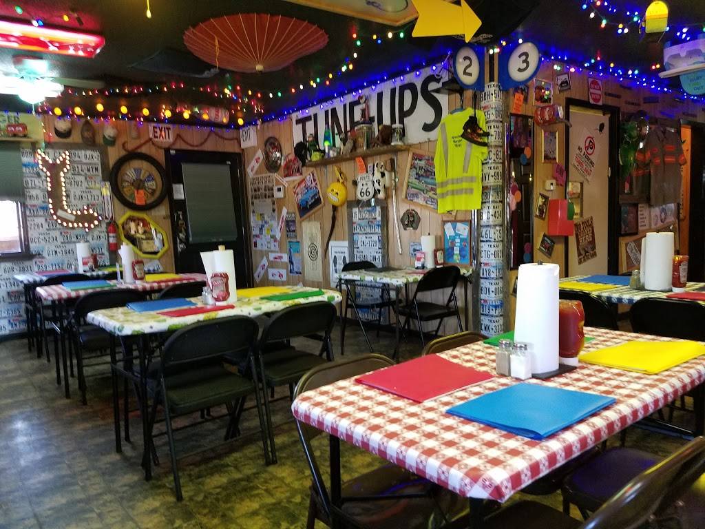 Wreckers Burgers | restaurant | 5831 Fall Creek Hwy, Granbury, TX 76049, USA | 8179954509 OR +1 817-995-4509