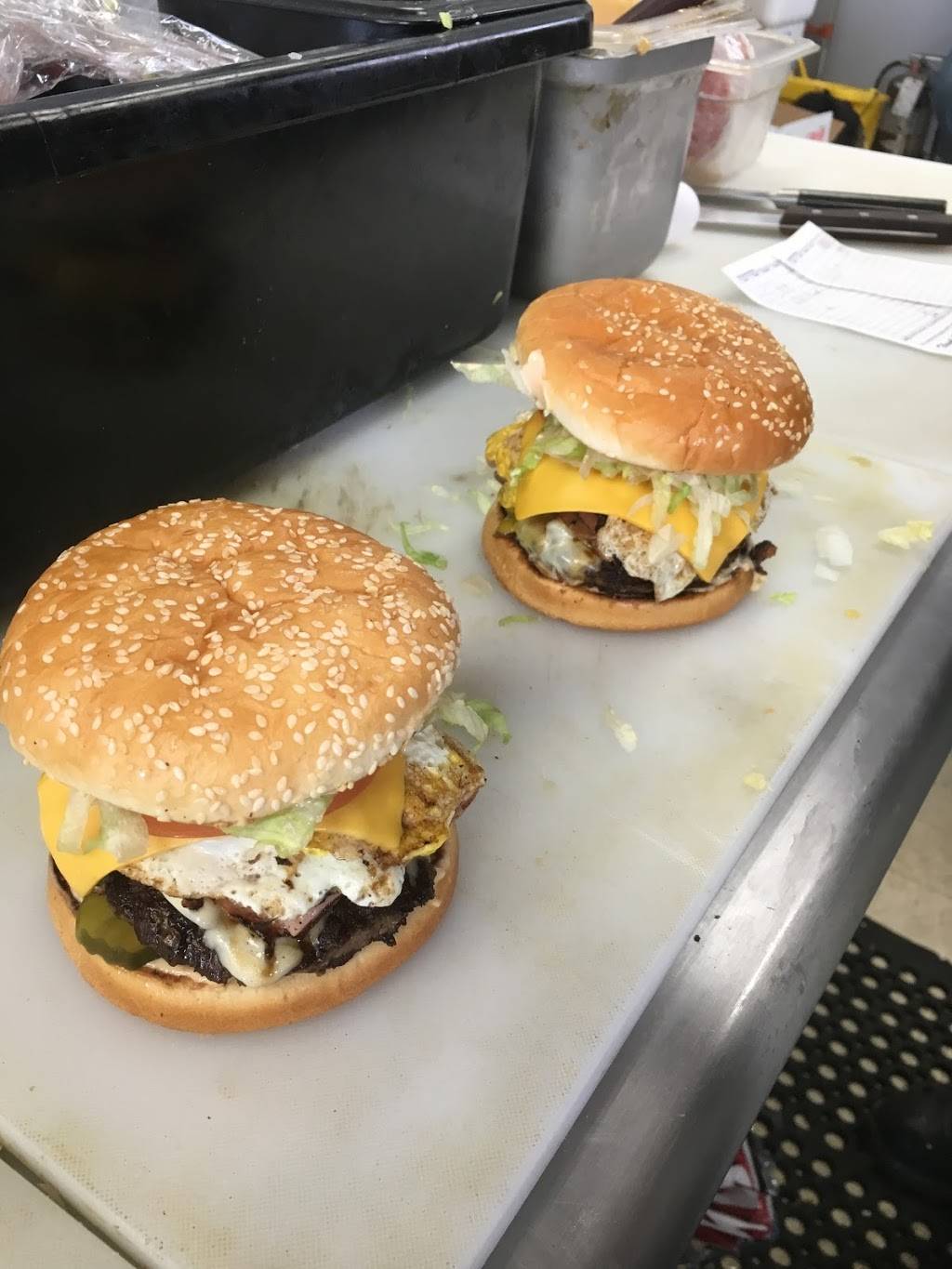 Kozys South Bay In & Out | restaurant | 3425 Shincke Rd NE, Olympia, WA 98506, USA | 3604558543 OR +1 360-455-8543