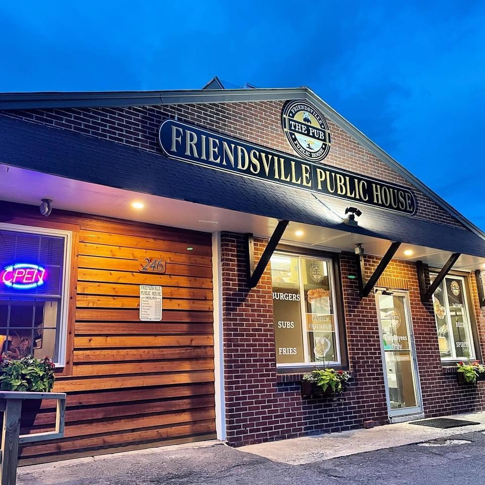 Friendsville Public House | restaurant | 246 Maple St, Friendsville, MD 21531, USA | 3017464100 OR +1 301-746-4100
