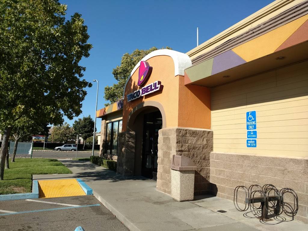 Taco Bell | meal takeaway | 2010 Nut Tree Rd, Vacaville, CA 95687, USA | 7074519064 OR +1 707-451-9064