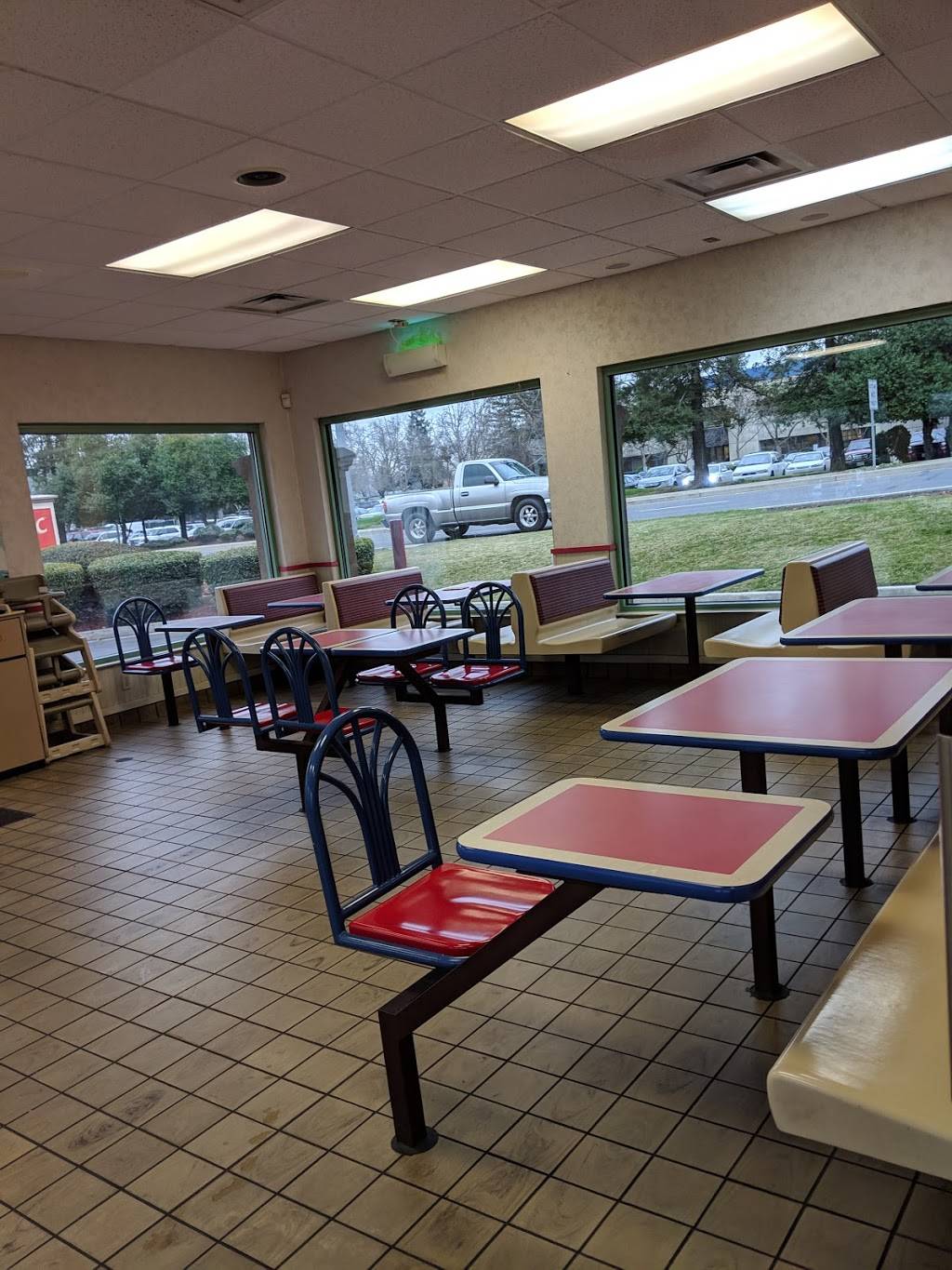 KFC | restaurant | 1617 Research Park Dr, Davis, CA 95616, USA | 5307562400 OR +1 530-756-2400