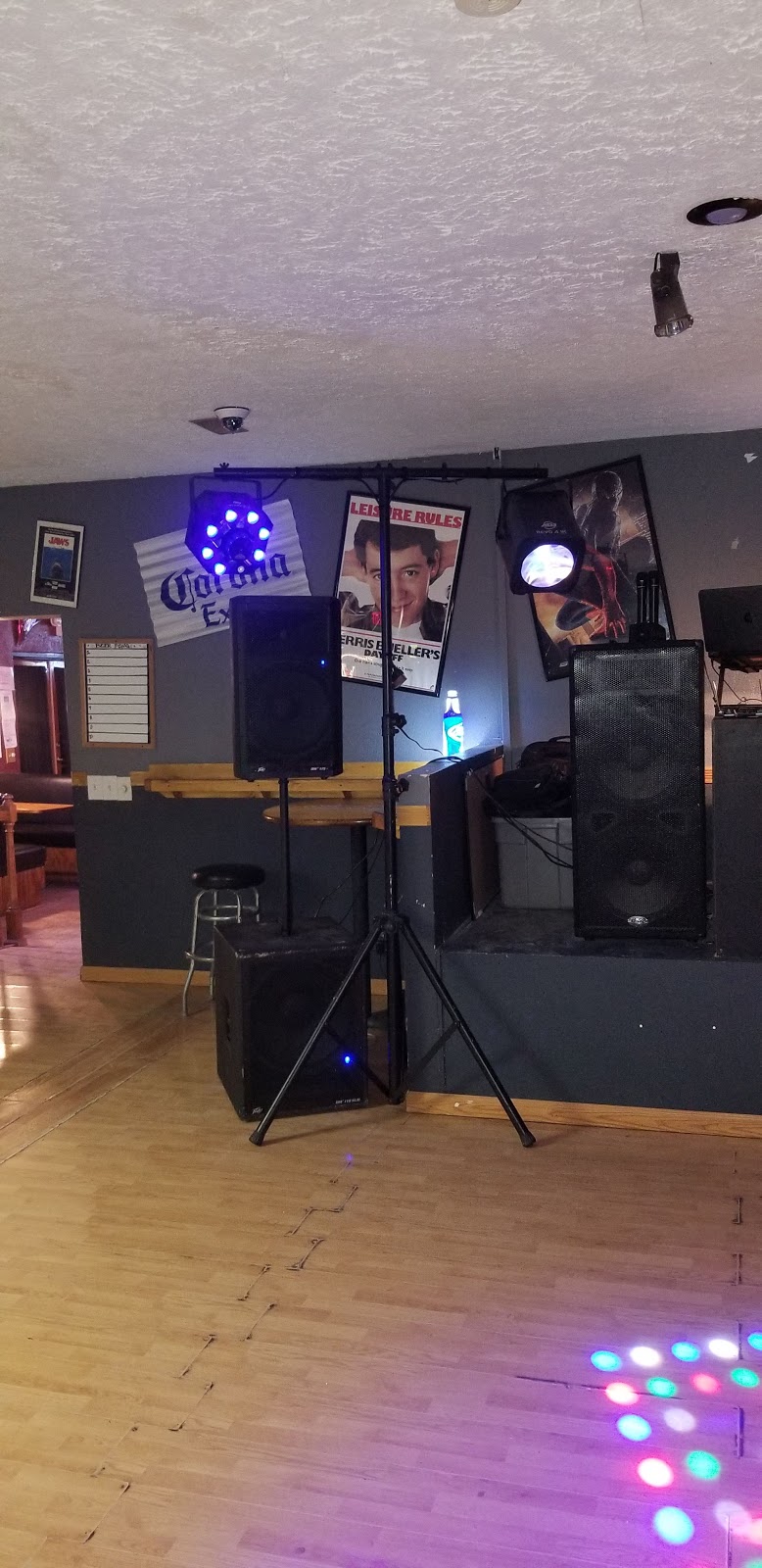 Woodys | restaurant | 52230 OH-800, Malaga, OH 43757, USA | 7404729396 OR +1 740-472-9396