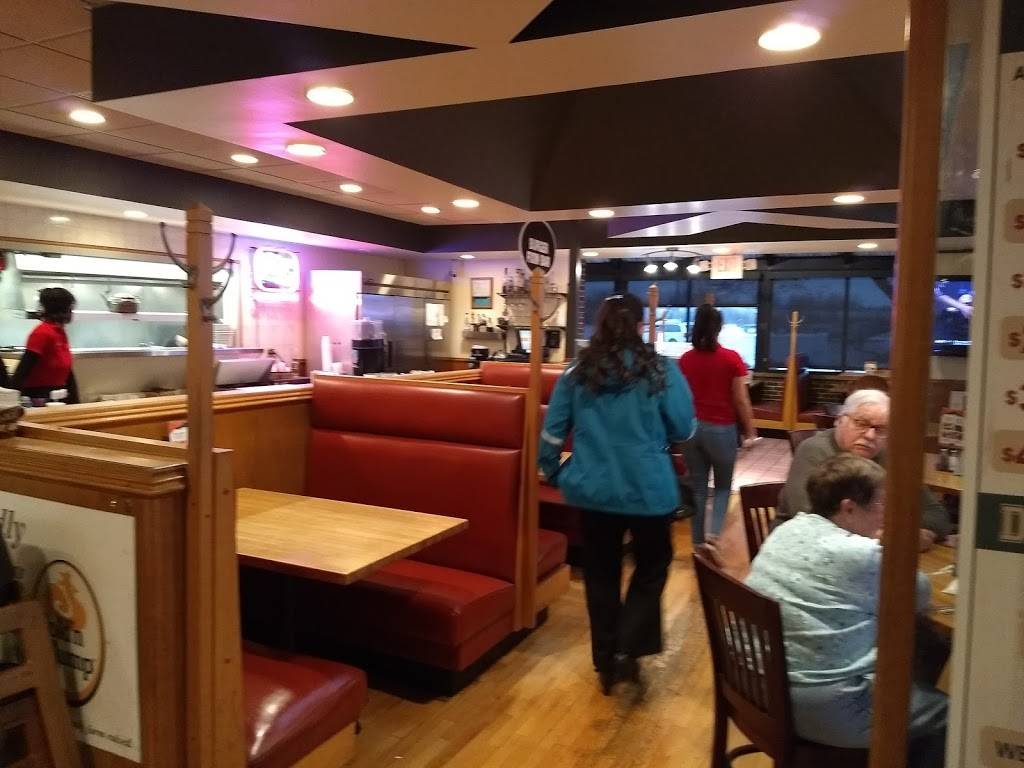 Charcoal Grill & Rotisserie | restaurant | 3839 Douglas Ave, Racine, WI 53402, USA | 2626392050 OR +1 262-639-2050