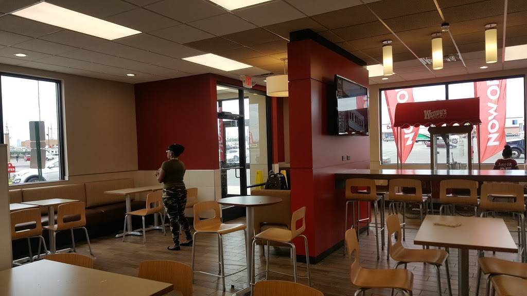 Wendys | restaurant | 501 Adams Ave, Philadelphia, PA 19120, USA | 2157222900 OR +1 215-722-2900