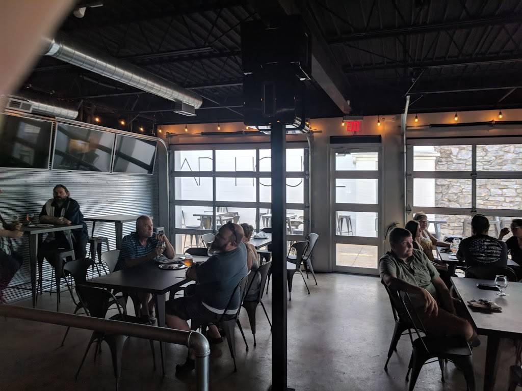 TAP HOUSE | restaurant | 2323 E Michigan Blvd, Michigan City, IN 46360, USA | 2192103330 OR +1 219-210-3330