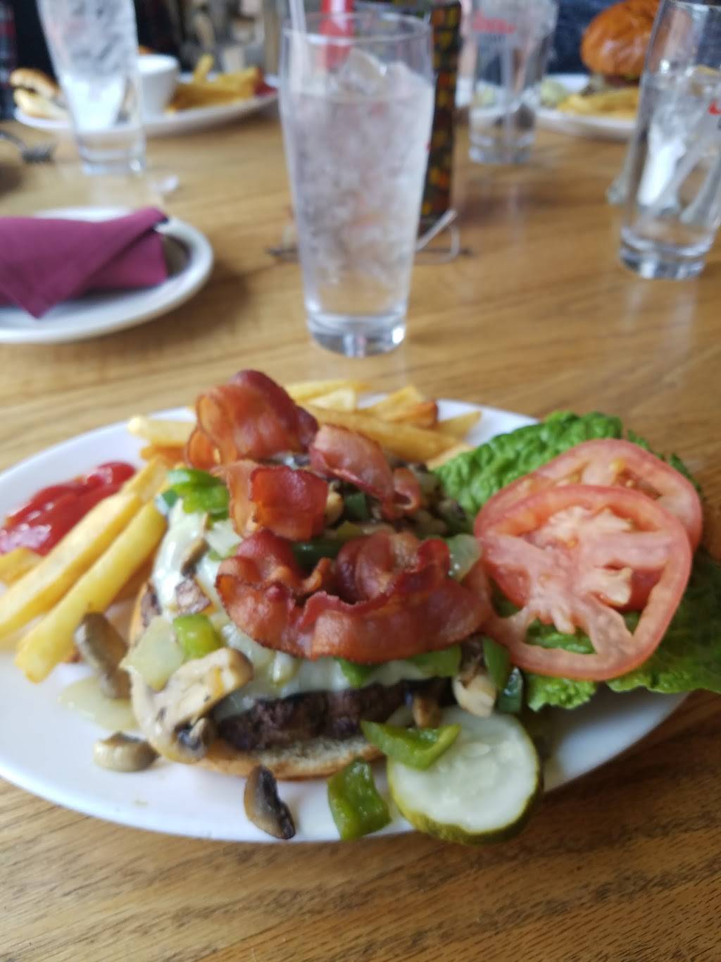 Backwater Grille | restaurant | 42 Queechy Lake Dr, Canaan, NY 12029, USA | 5187810199 OR +1 518-781-0199