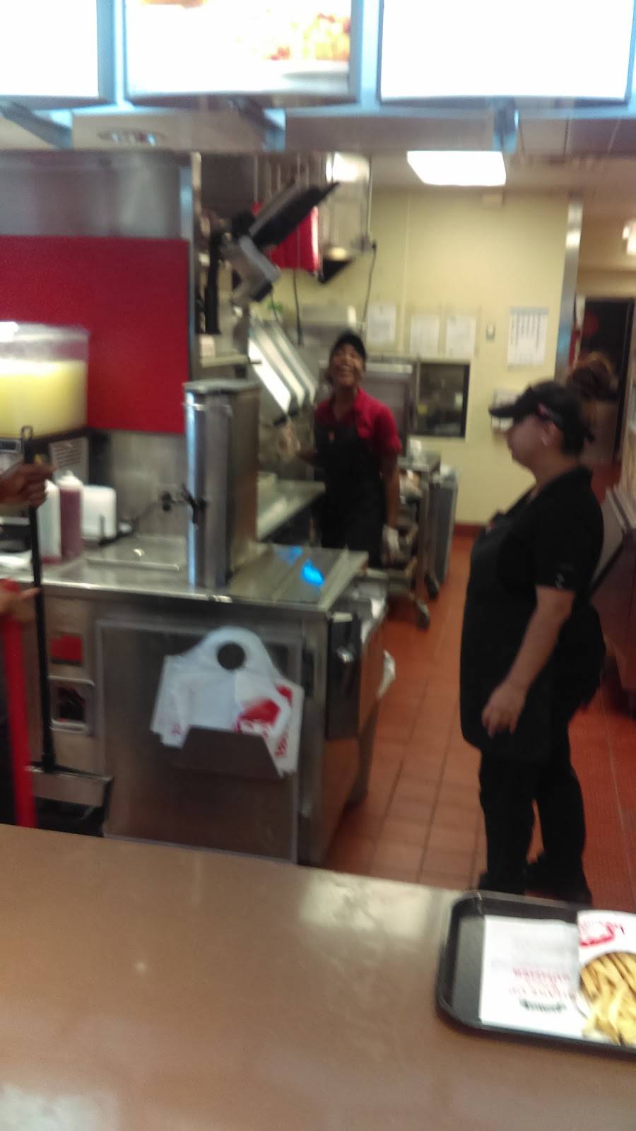 Wendys | restaurant | 2221 Martin Luther King Jr Dr, Greensboro, NC 27406, USA | 3363339666 OR +1 336-333-9666