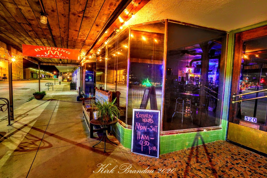 Running M Bar & Grill | restaurant | 520 St Paul St, Gonzales, TX 78629, USA | 8306723647 OR +1 830-672-3647