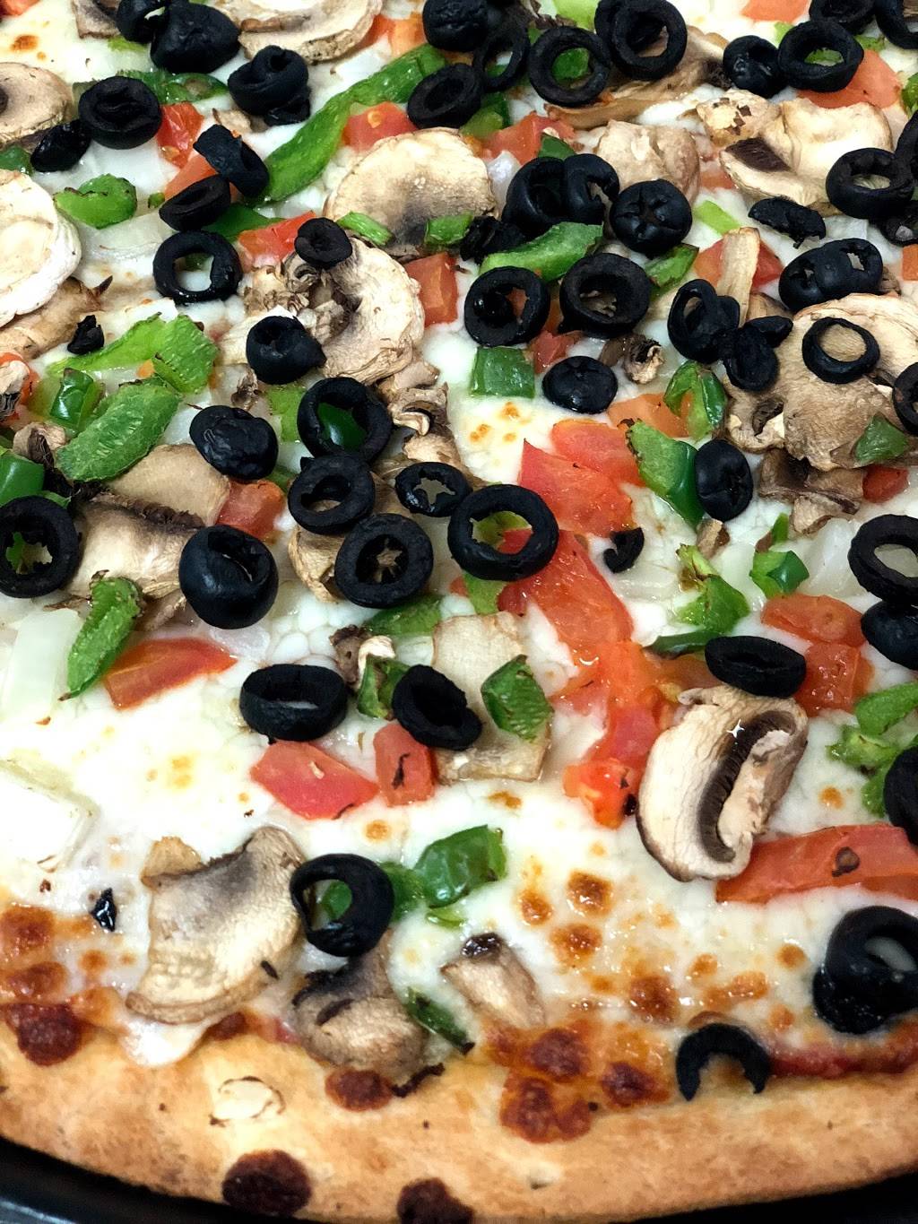 A. Papanos Pizza BEULAH | meal takeaway | 7803 Crystal Dr, Beulah, MI 49617, USA | 2318822300 OR +1 231-882-2300