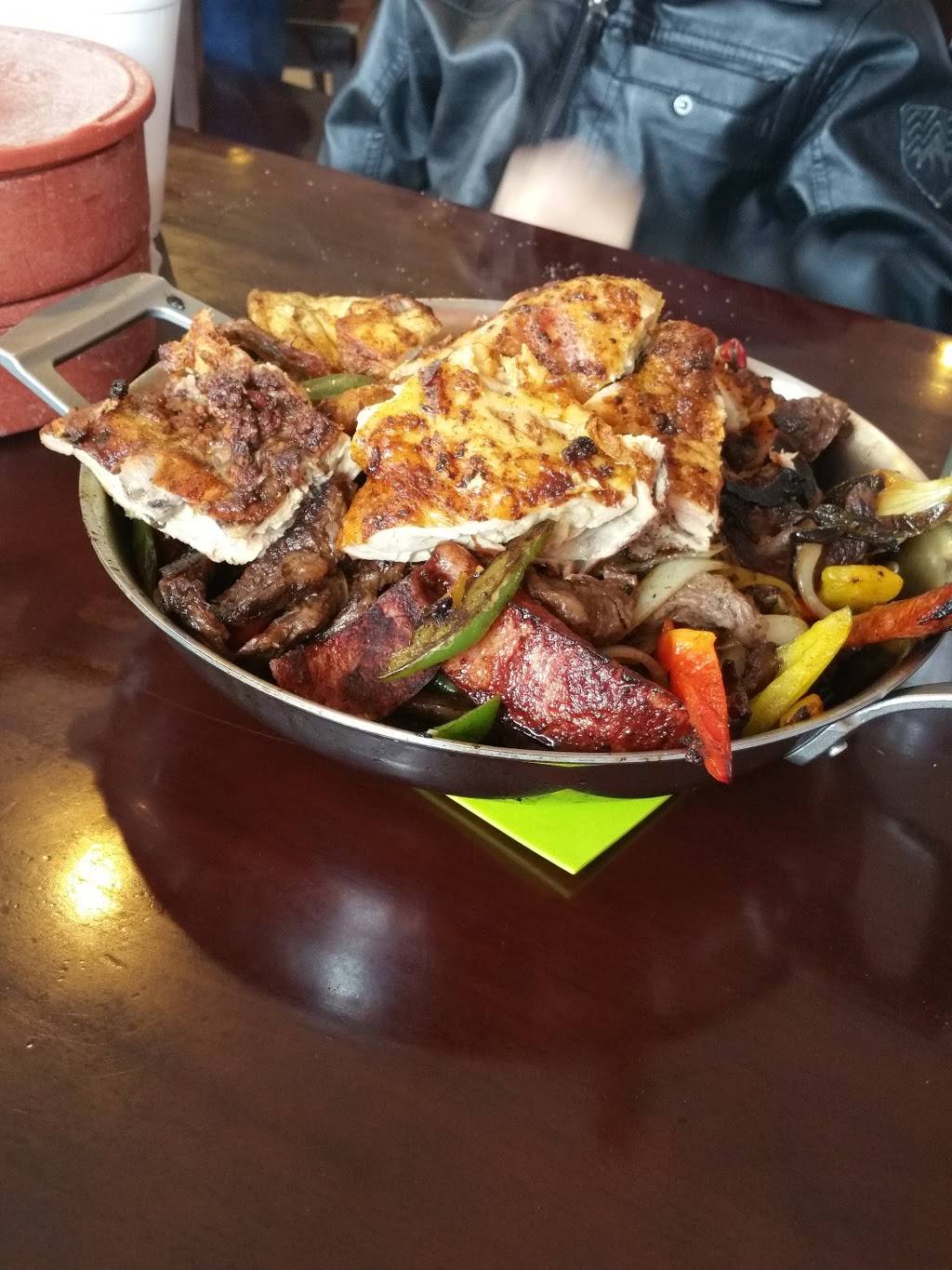 El Asadero | restaurant | 2328 W Lake St, Melrose Park, IL 60160, USA | 7083438082 OR +1 708-343-8082