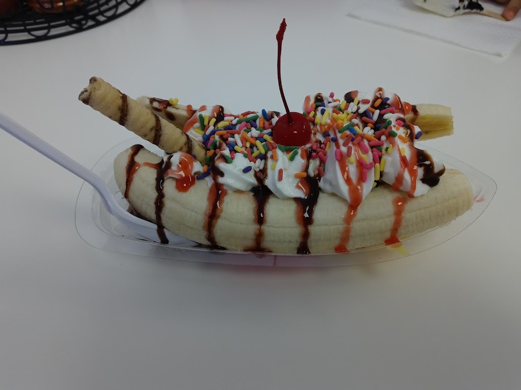 Frutilandia Yummy Snacks | meal takeaway | 12976 Highway 27, North St, Summerville, GA 30747, USA | 7068080700 OR +1 706-808-0700