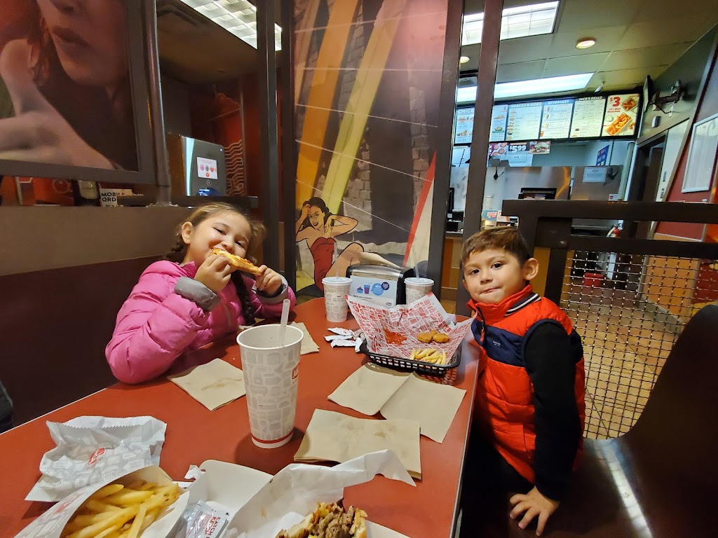 Jack in the Box | restaurant | 1071 E Birch St, Calexico, CA 92231, USA | 7607688498 OR +1 760-768-8498