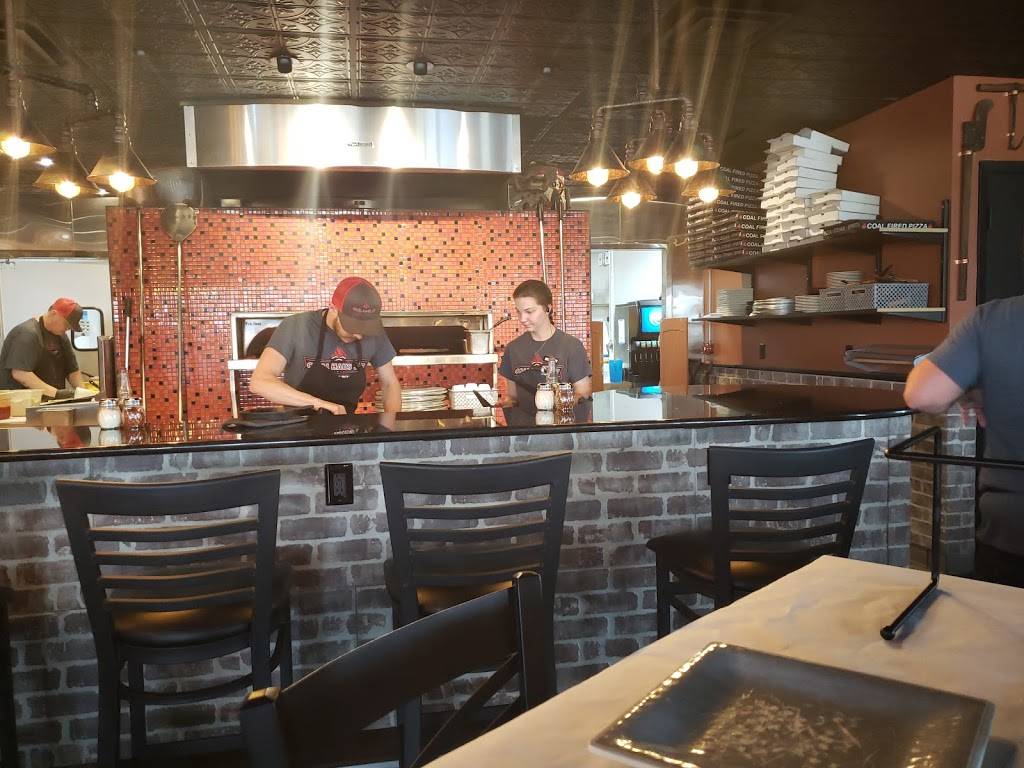 Coal Haus 337 | restaurant | 337 N Roosevelt Ave, Burlington, IA 52601, USA | 3197540064 OR +1 319-754-0064