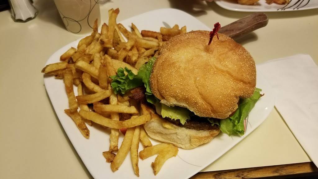 Captain Seas | restaurant | 905 N Colony Rd, Wallingford, CT 06492, USA | 2032659336 OR +1 203-265-9336