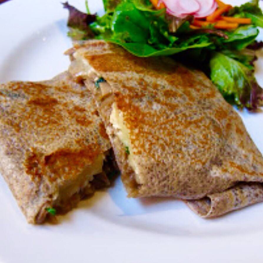 Le Gamin | restaurant | 108 Franklin St, Brooklyn, NY 11222, USA | 7187707918 OR +1 718-770-7918