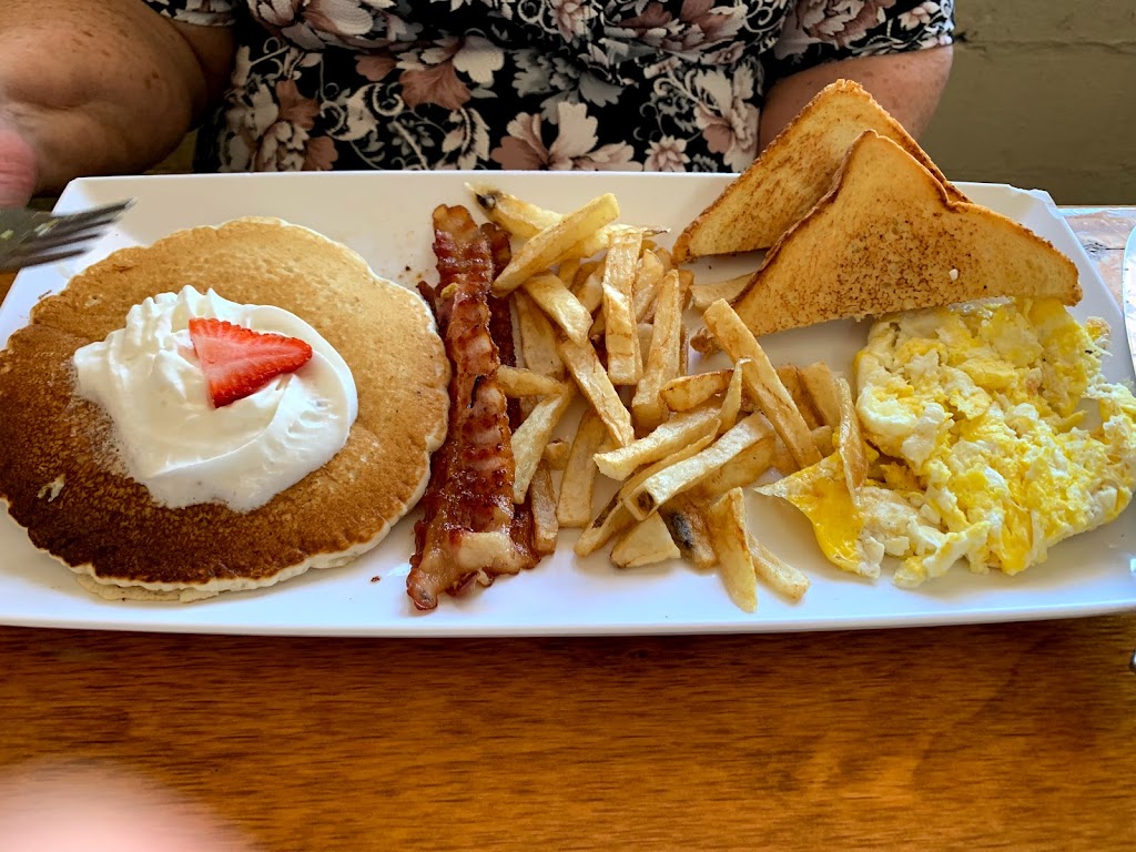 Café Mi Familia | cafe | 814 W I St, Mission, TX 78572, USA | 9565032339 OR +1 956-503-2339