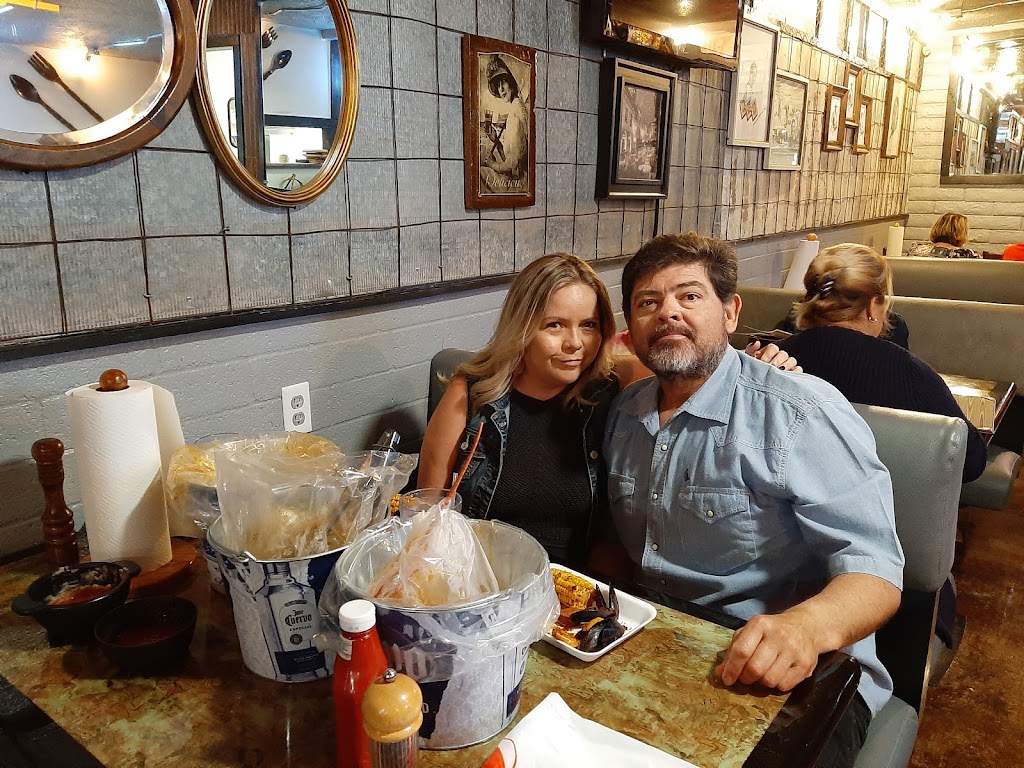 Mineros Restaurant | restaurant | 625 AZ-89A, Cottonwood, AZ 86326, USA | 9282394982 OR +1 928-239-4982