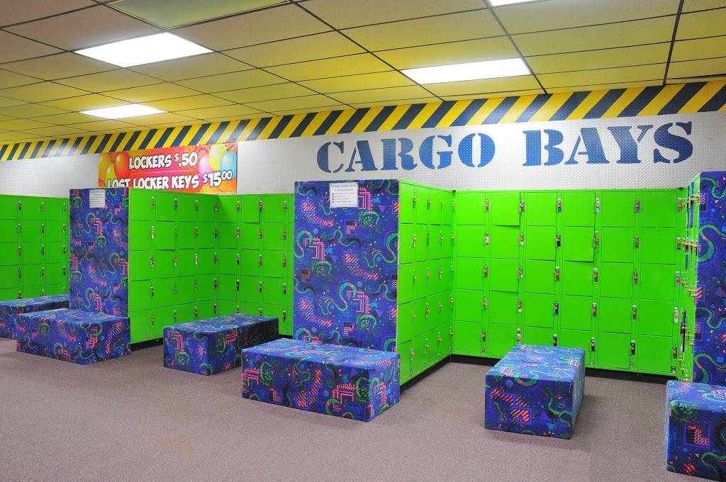 Skate Zone 71 | restaurant | 4900 Evanswood Dr, Columbus, OH 43229, USA | 6148465626 OR +1 614-846-5626