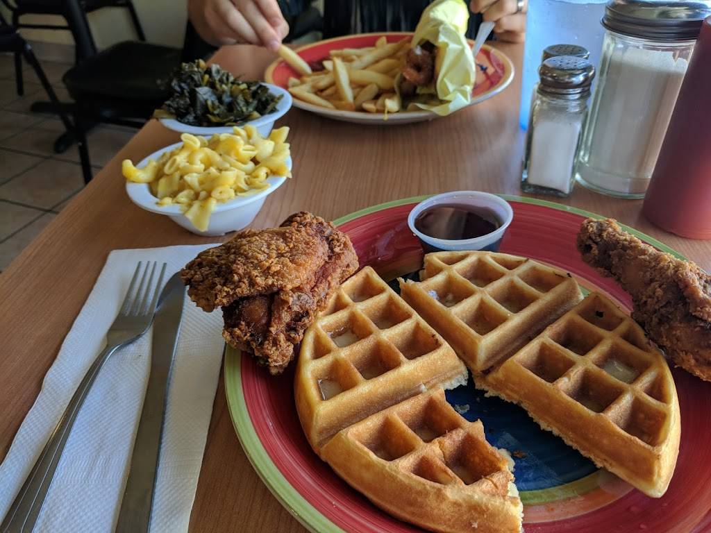 Auntie Aprils Chicken, Waffles, & Soul Food Restaurant | restaurant | 4618 3rd St, San Francisco, CA 94124, USA | 4156434983 OR +1 415-643-4983