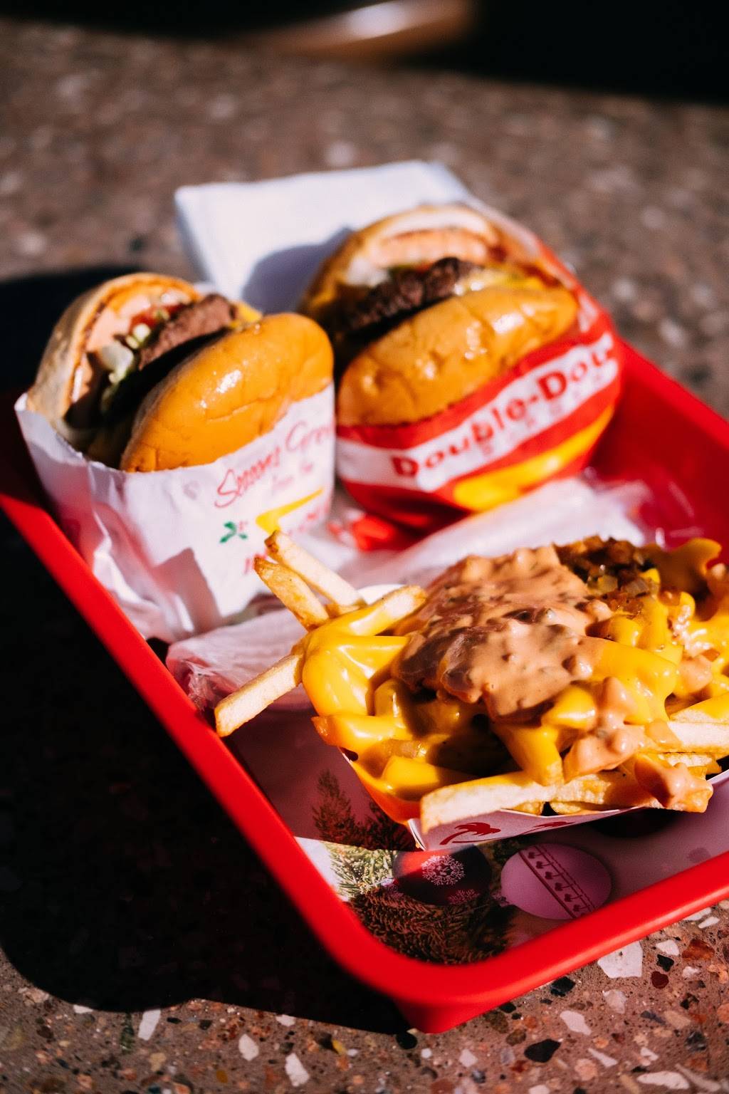 In-N-Out Burger | restaurant | 23035 Hemlock Ave, Moreno Valley, CA 92557, USA | 8007861000 OR +1 800-786-1000