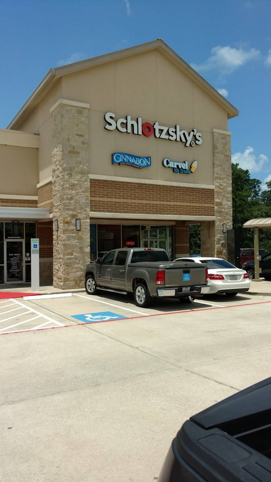 Schlotzskys | bakery | 12709 I-45 Ste 600, Willis, TX 77318, USA | 9368567100 OR +1 936-856-7100
