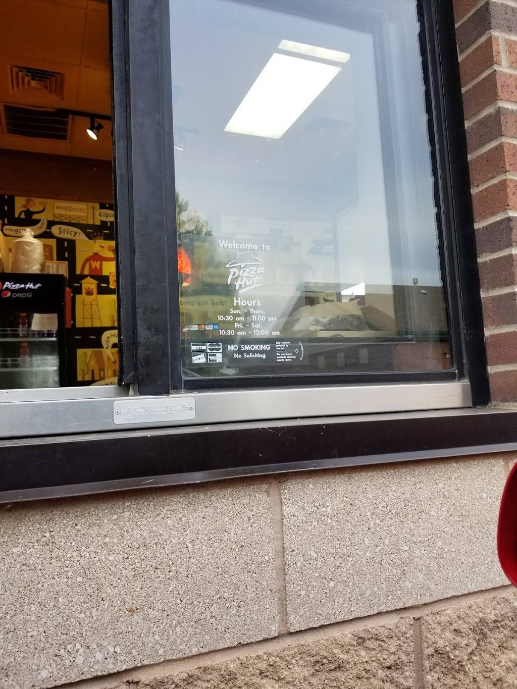 Pizza Hut | meal delivery | 10607 W Maple St #6, Wichita, KS 67209, USA | 3167225000 OR +1 316-722-5000